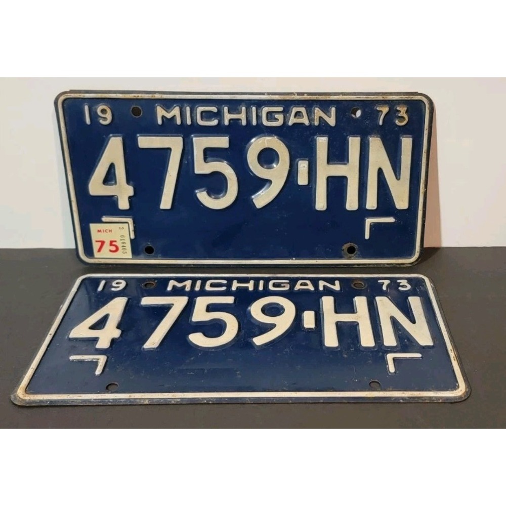 Michigan Pair 1973 Blue‎ License Plates 4795-HN Glass Bead Schmaltz Paint